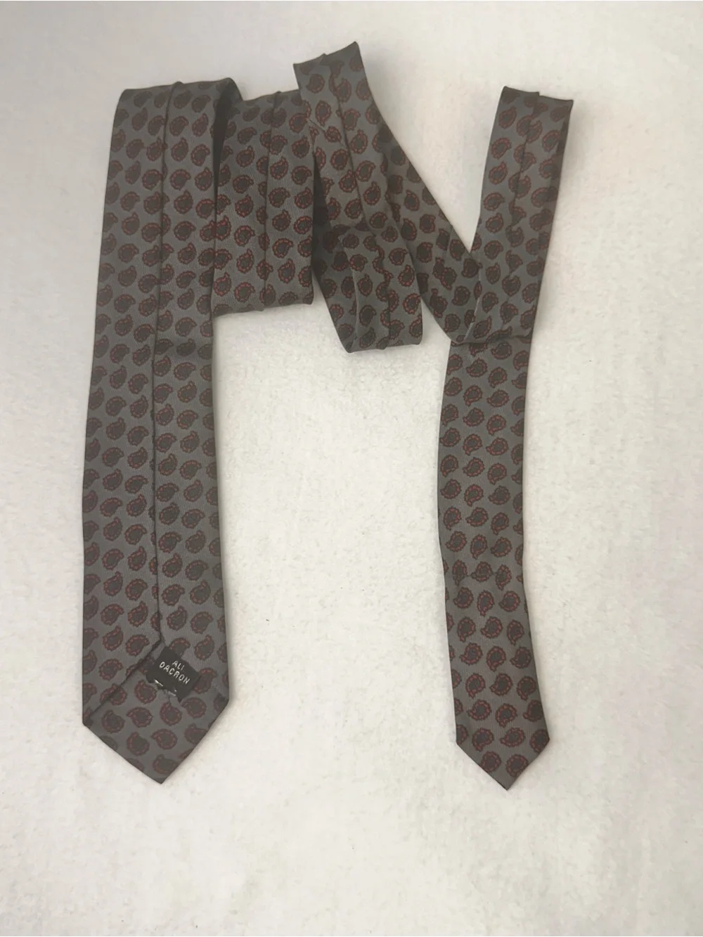 Men's Paisley Silk Tie in Brown and Red Pennleigh Vintage Silk Tie Mens Grey